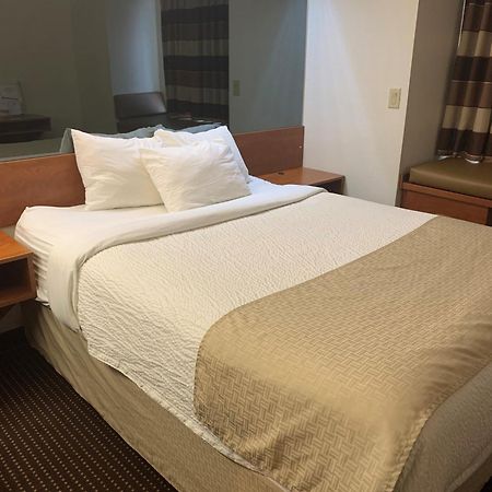 Microtel Inn & Suites By Wyndham Rice Lake Экстерьер фото