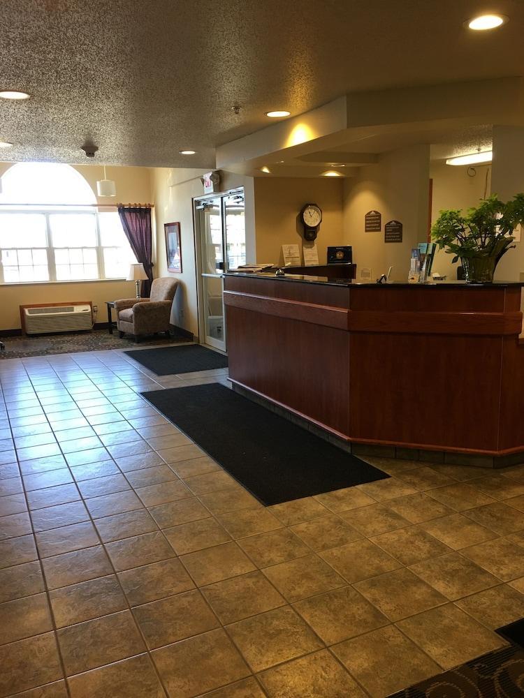 Microtel Inn & Suites By Wyndham Rice Lake Экстерьер фото