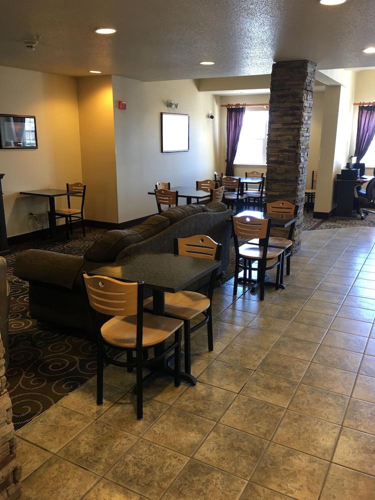 Microtel Inn & Suites By Wyndham Rice Lake Экстерьер фото