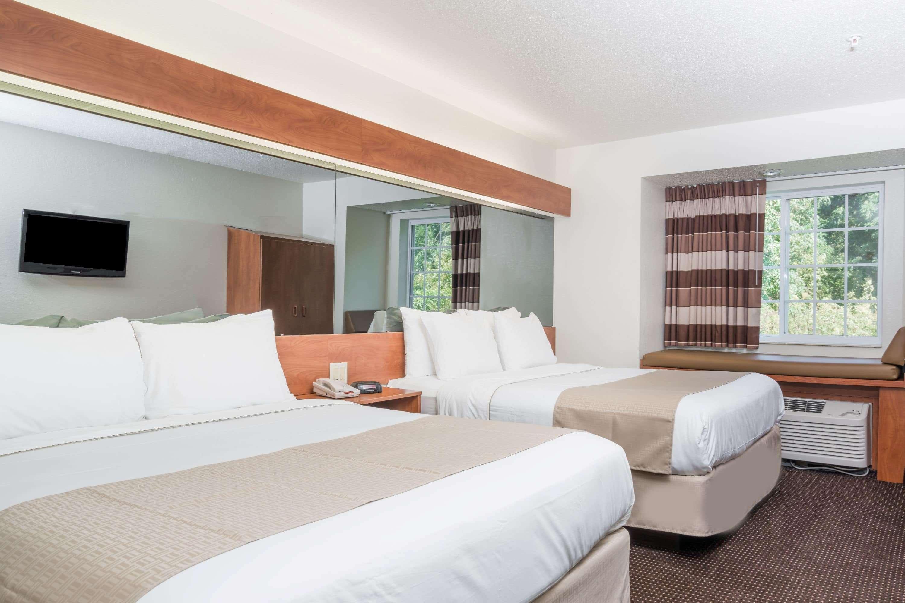 Microtel Inn & Suites By Wyndham Rice Lake Экстерьер фото