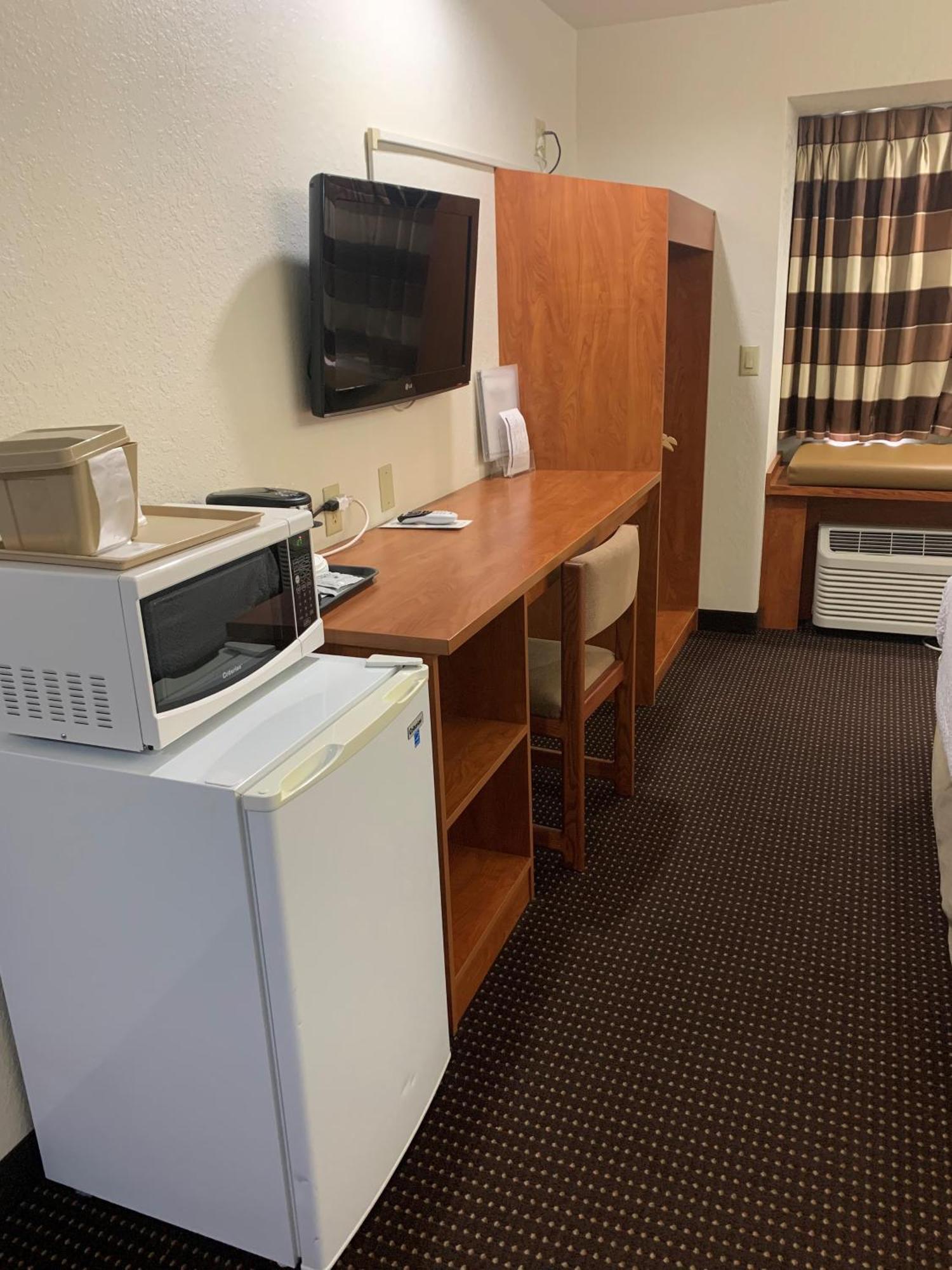 Microtel Inn & Suites By Wyndham Rice Lake Экстерьер фото