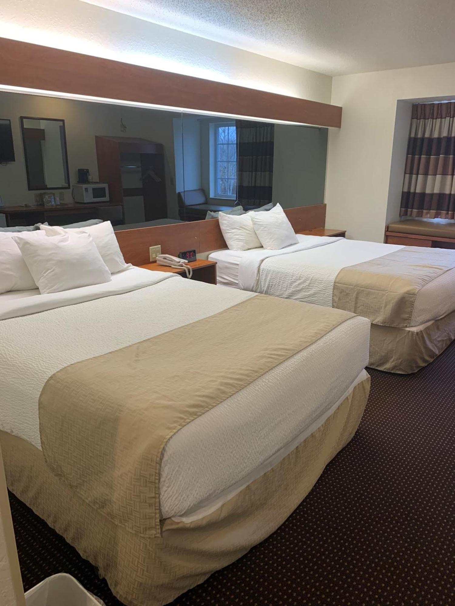 Microtel Inn & Suites By Wyndham Rice Lake Экстерьер фото